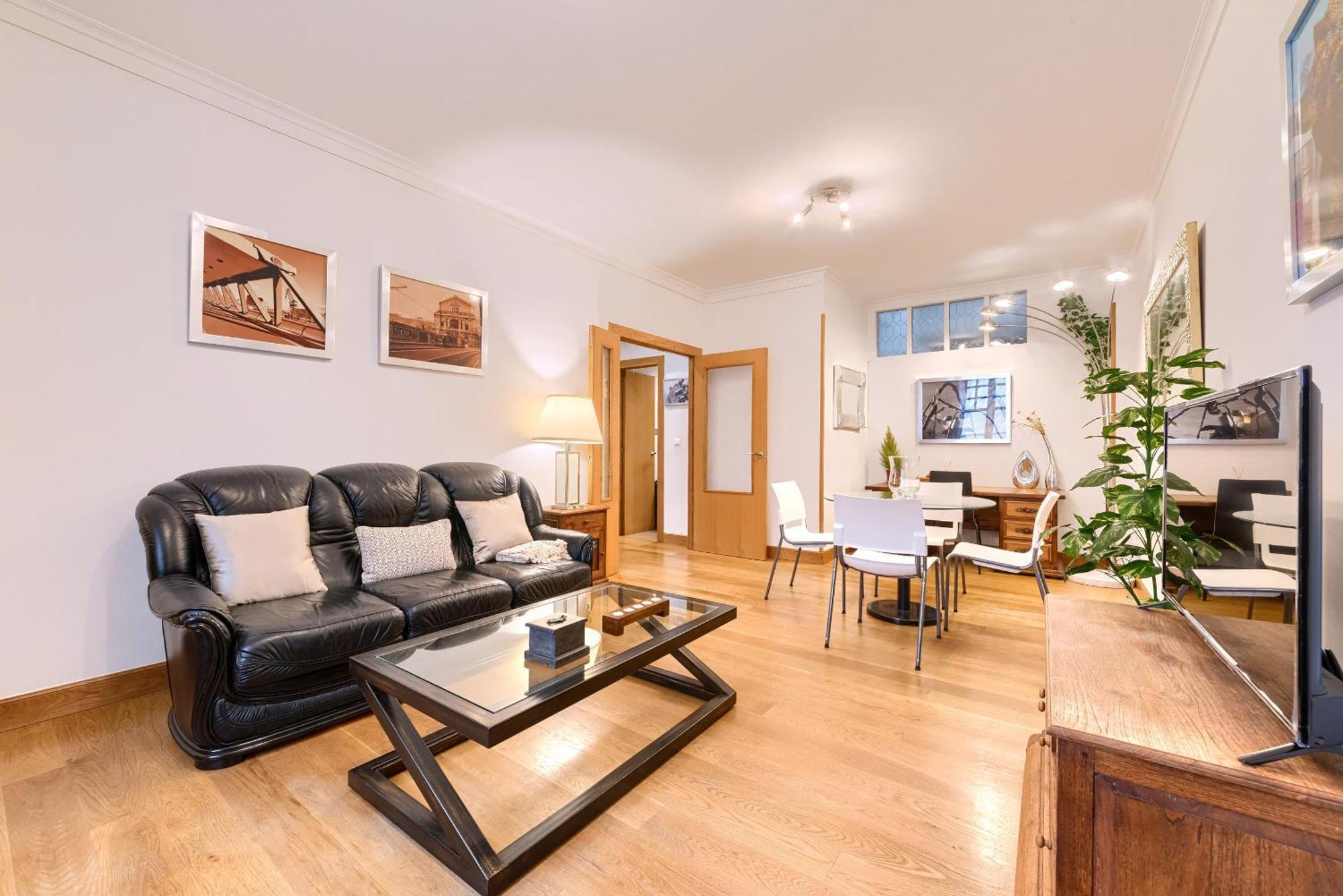 Appartement Vivienda Turistica Acogedora Y Elegante En Irala à Bilbao Extérieur photo