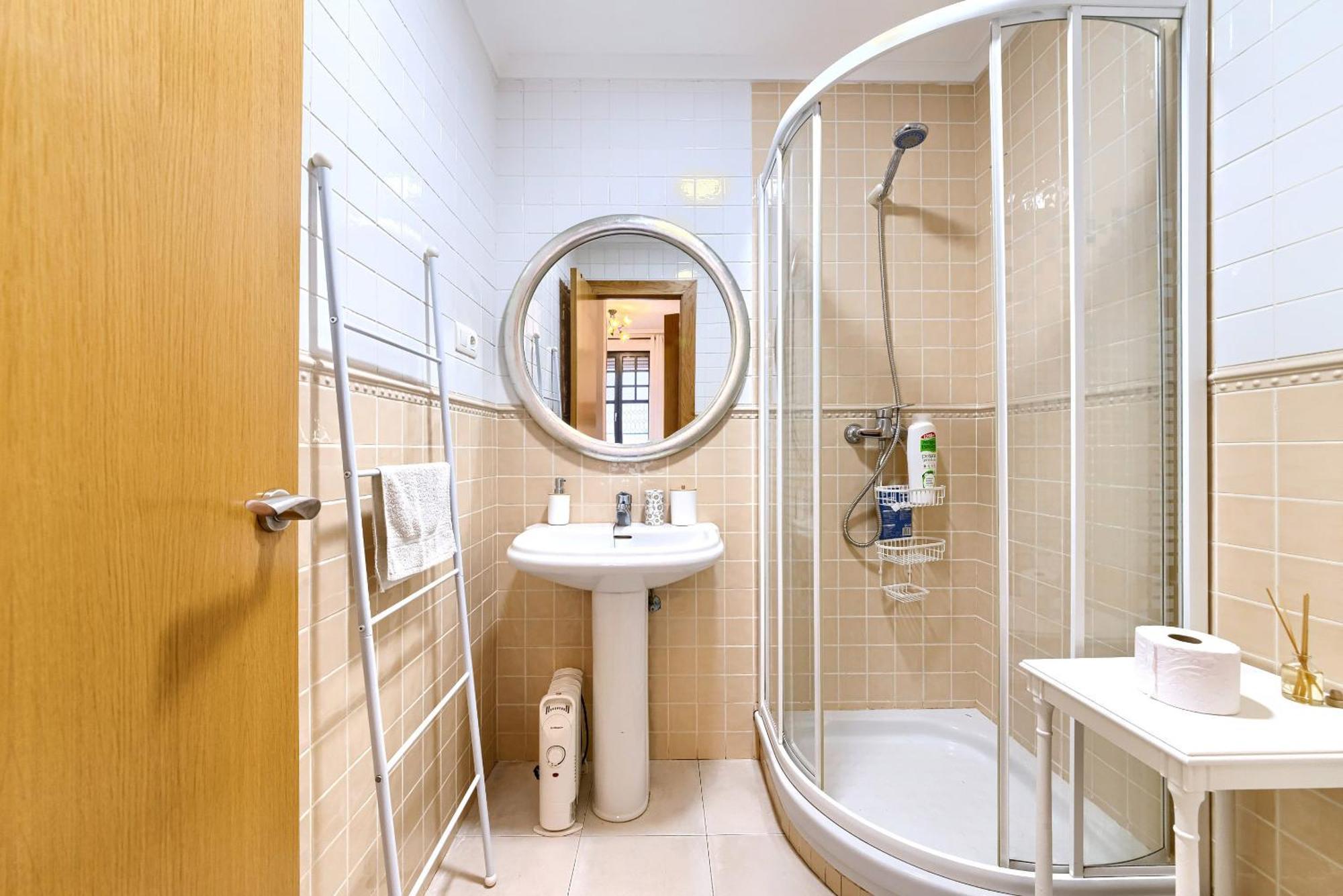 Appartement Vivienda Turistica Acogedora Y Elegante En Irala à Bilbao Extérieur photo
