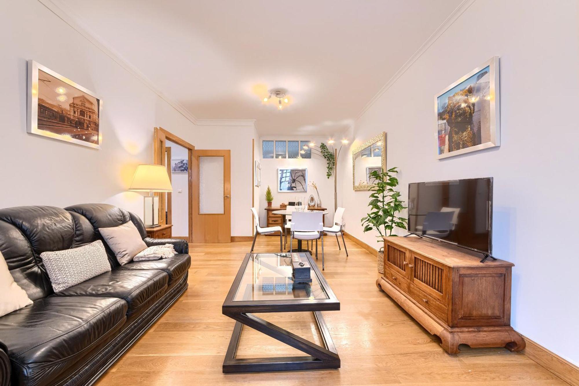 Appartement Vivienda Turistica Acogedora Y Elegante En Irala à Bilbao Extérieur photo